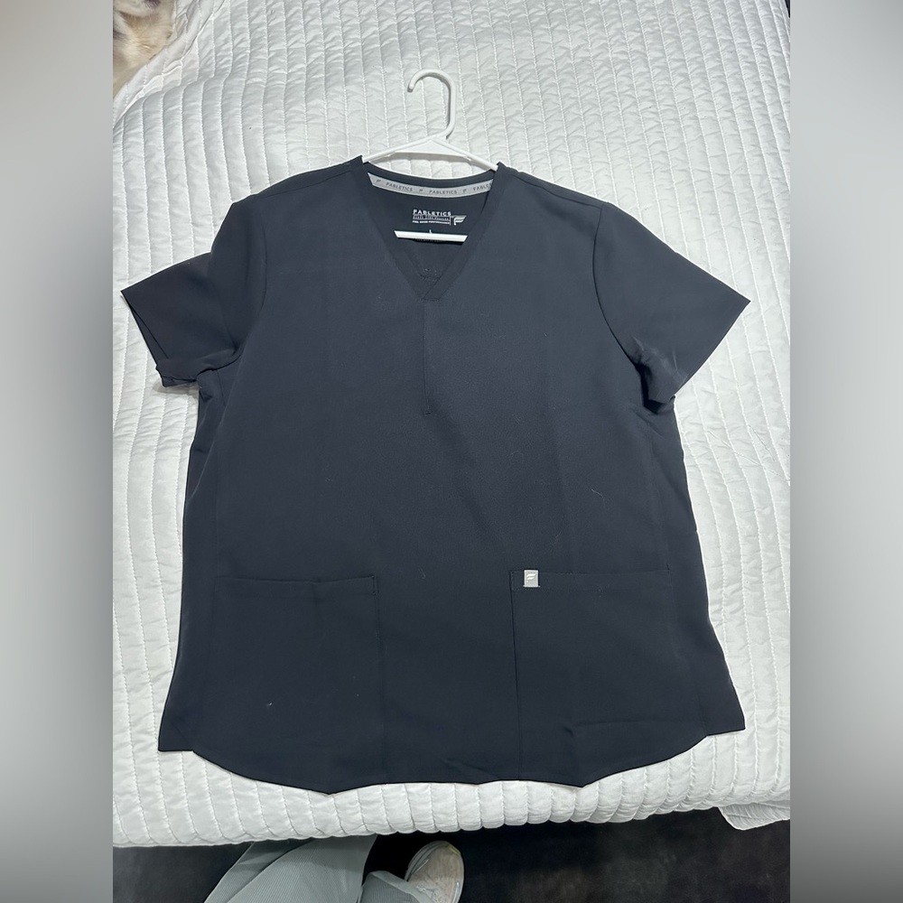 Black Fabletics Women’s Scrub Top 
Size: Medium 
Style: 2 pocket